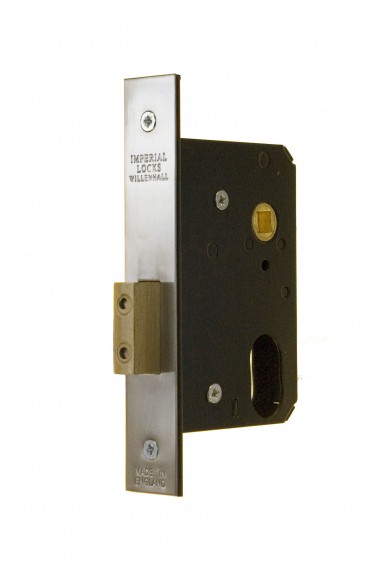 Oval profile mortice escape deadlock