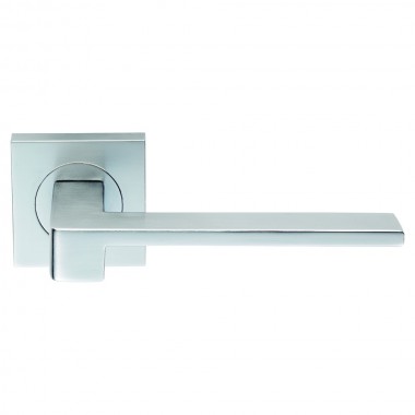 Equi - Lever on square rose