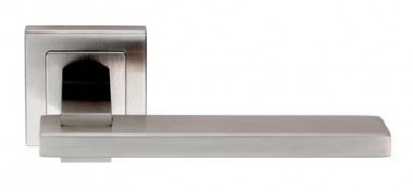 SSL1402 - Lever on square rose